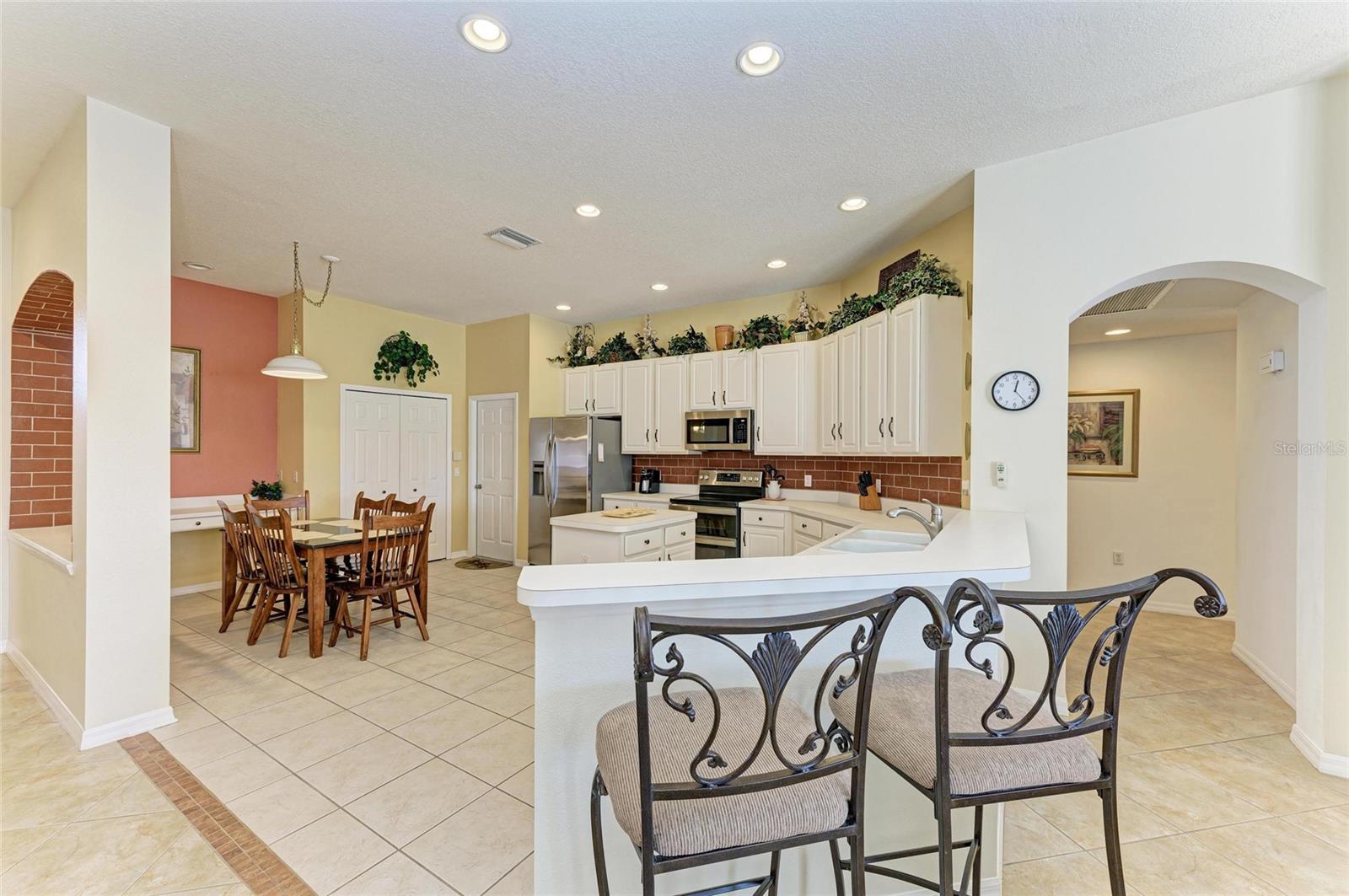 4522 EGMONT DR, BRADENTON, FL, 34203