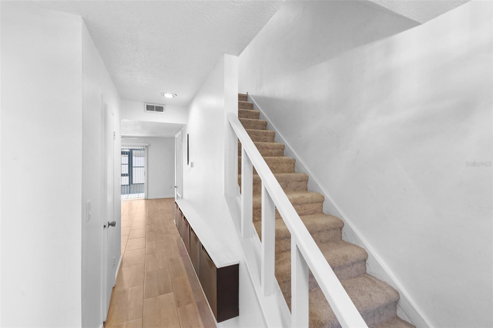 621 W INDIANA AVE #5, DELAND, FL, 32720