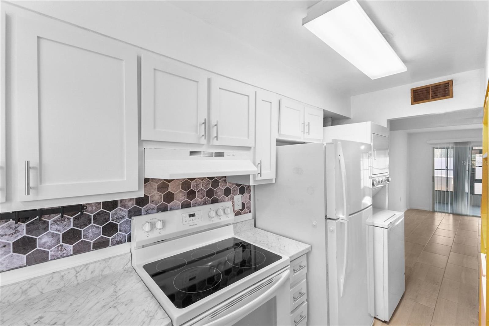 621 W INDIANA AVE #5, DELAND, FL, 32720