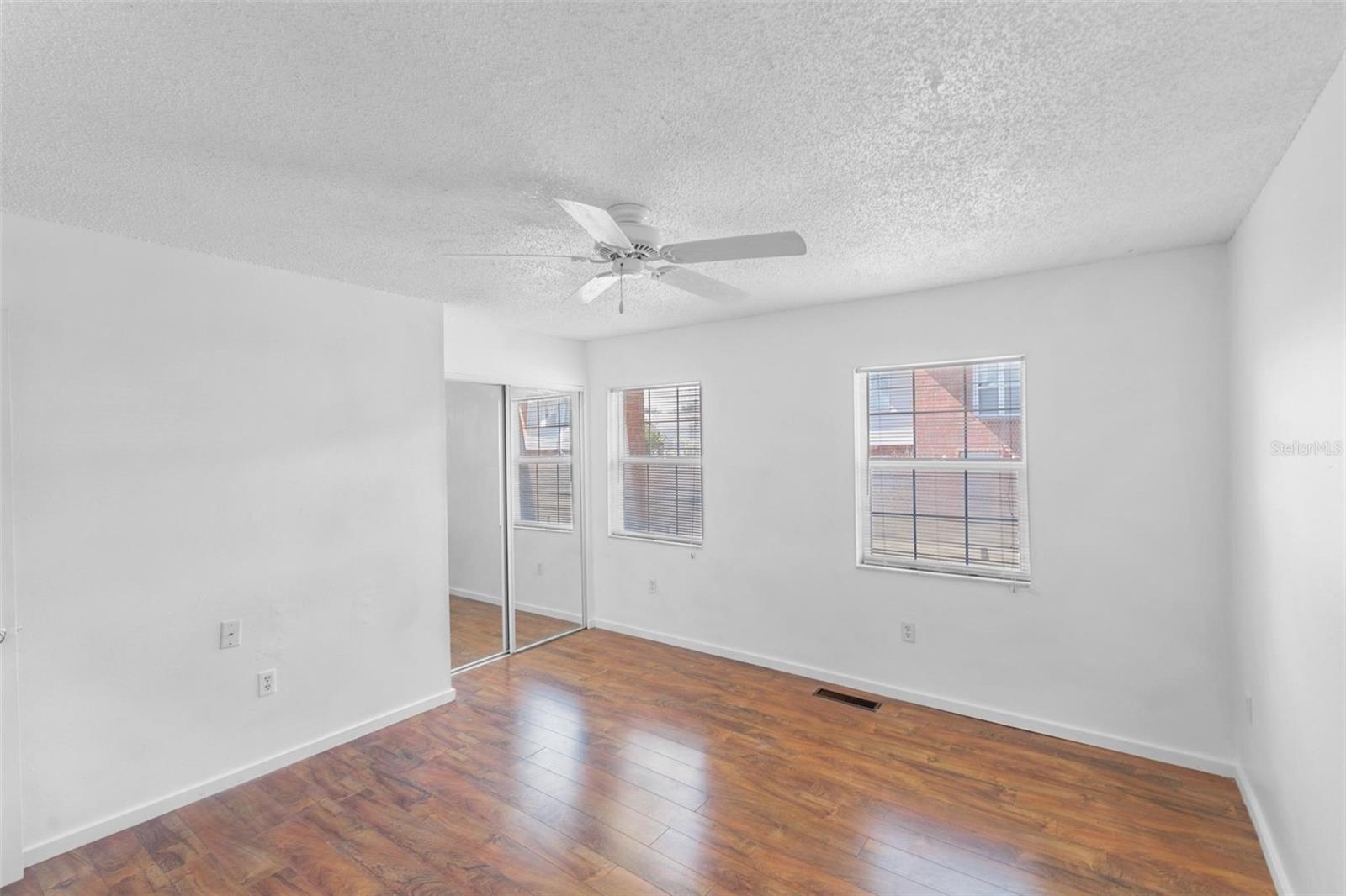 621 W INDIANA AVE #5, DELAND, FL, 32720