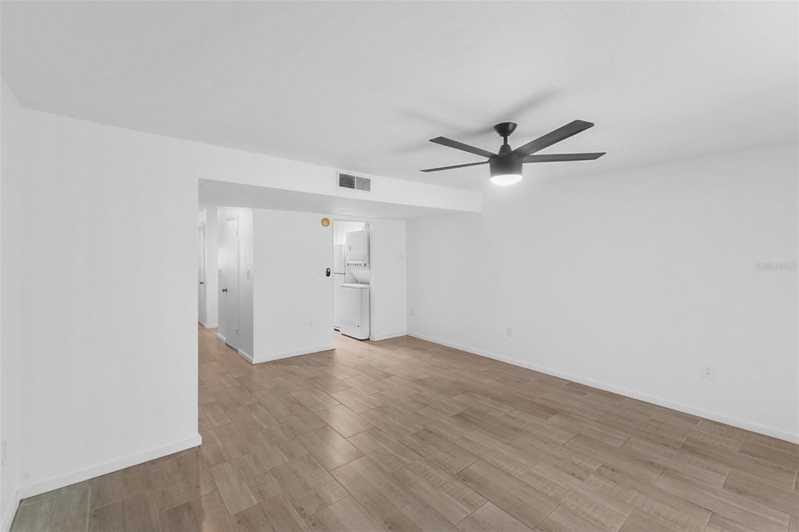 621 W INDIANA AVE #5, DELAND, FL, 32720