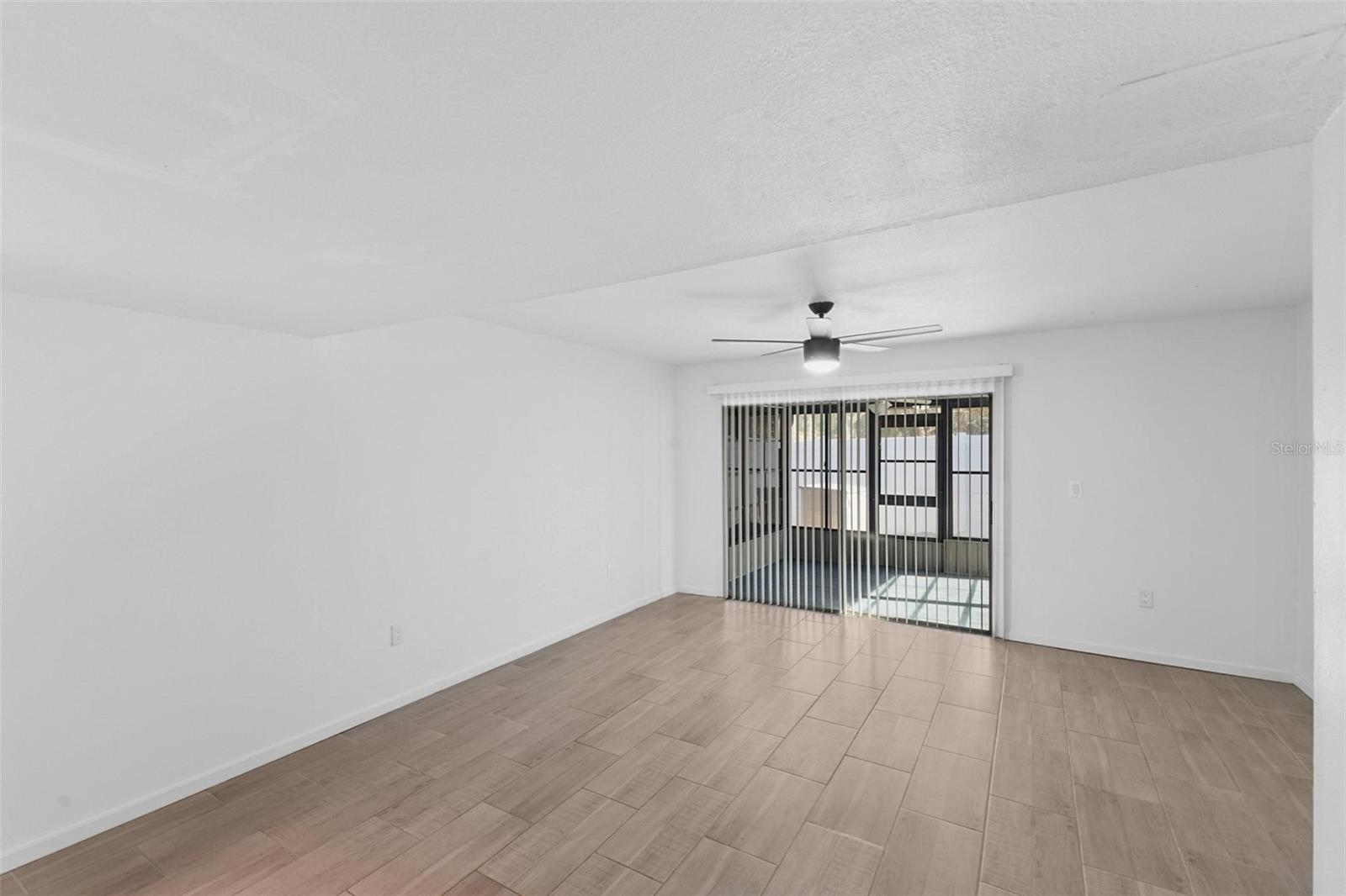621 W INDIANA AVE #5, DELAND, FL, 32720