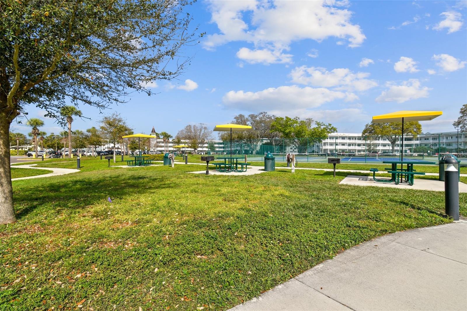 2402 ECUADORIAN WAY #28, CLEARWATER, FL, 33763