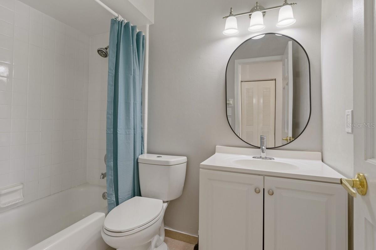33 W COUNTRY COVE WAY, KISSIMMEE, FL, 34743