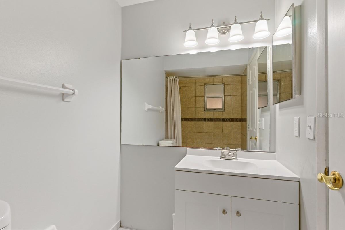 33 W COUNTRY COVE WAY, KISSIMMEE, FL, 34743