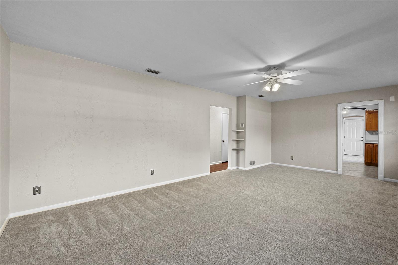 905 PALM BLVD, DUNEDIN, FL, 34698