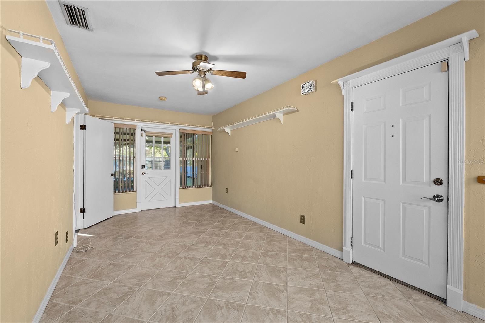 905 PALM BLVD, DUNEDIN, FL, 34698