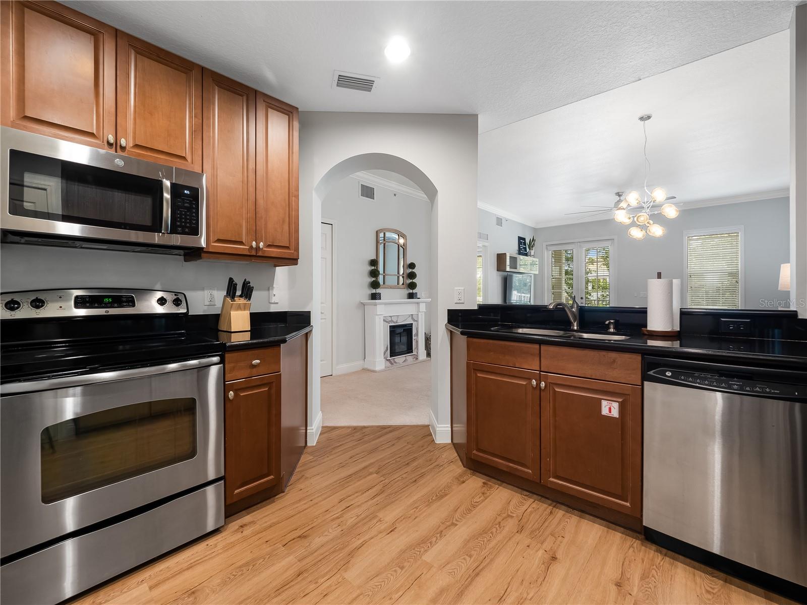 7521 MOURNING DOVE CIR #303, REUNION, FL, 34747