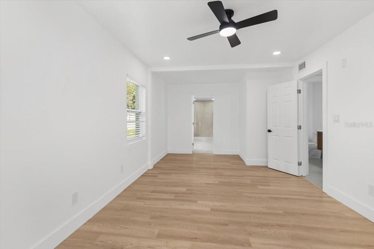 3811 RIVER GROVE CT, TAMPA, FL, 33610