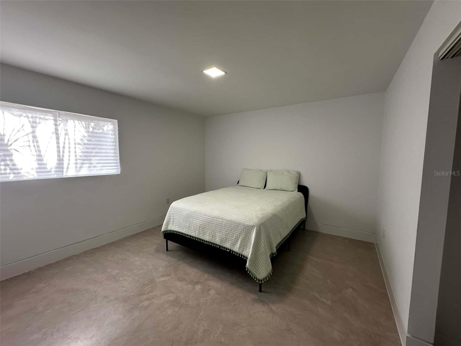 7400 SUNSHINE SKYWAY LN S #103, ST PETERSBURG, FL, 33711
