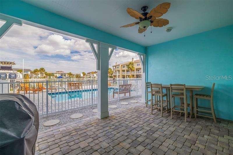 11721 1ST ST E, TREASURE ISLAND, FL, 33706