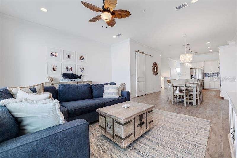 11721 1ST ST E, TREASURE ISLAND, FL, 33706