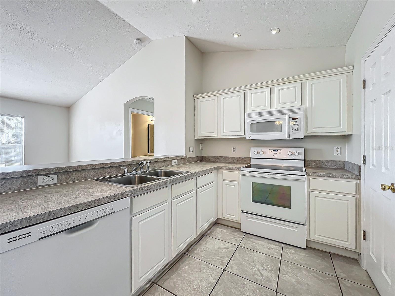 733 CHERRY LAUREL ST, MINNEOLA, FL, 34715