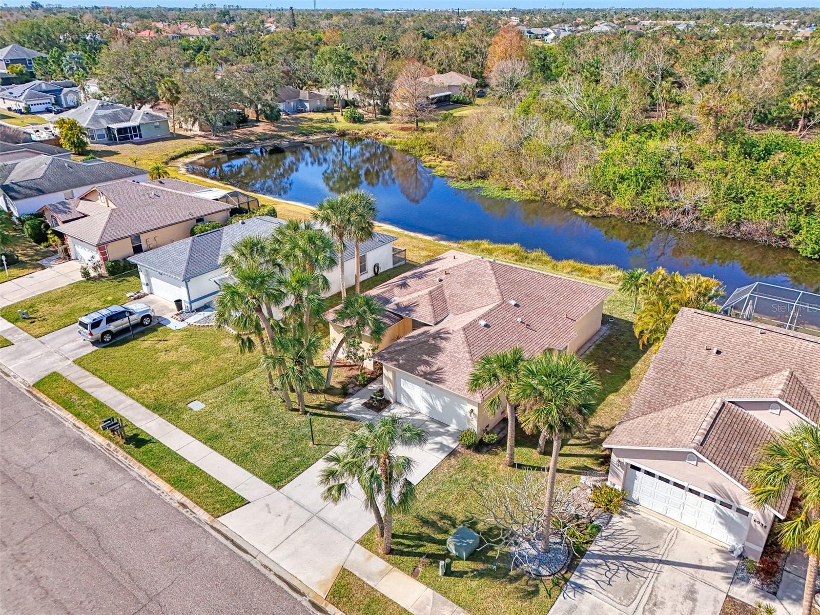 6942 42ND CT E, SARASOTA, FL, 34243