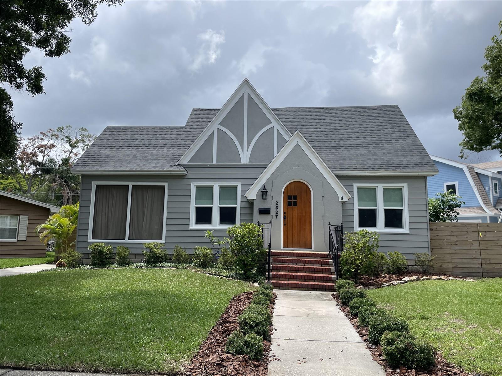 2327 WOODLAWN CIR E, ST PETERSBURG, FL, 33704