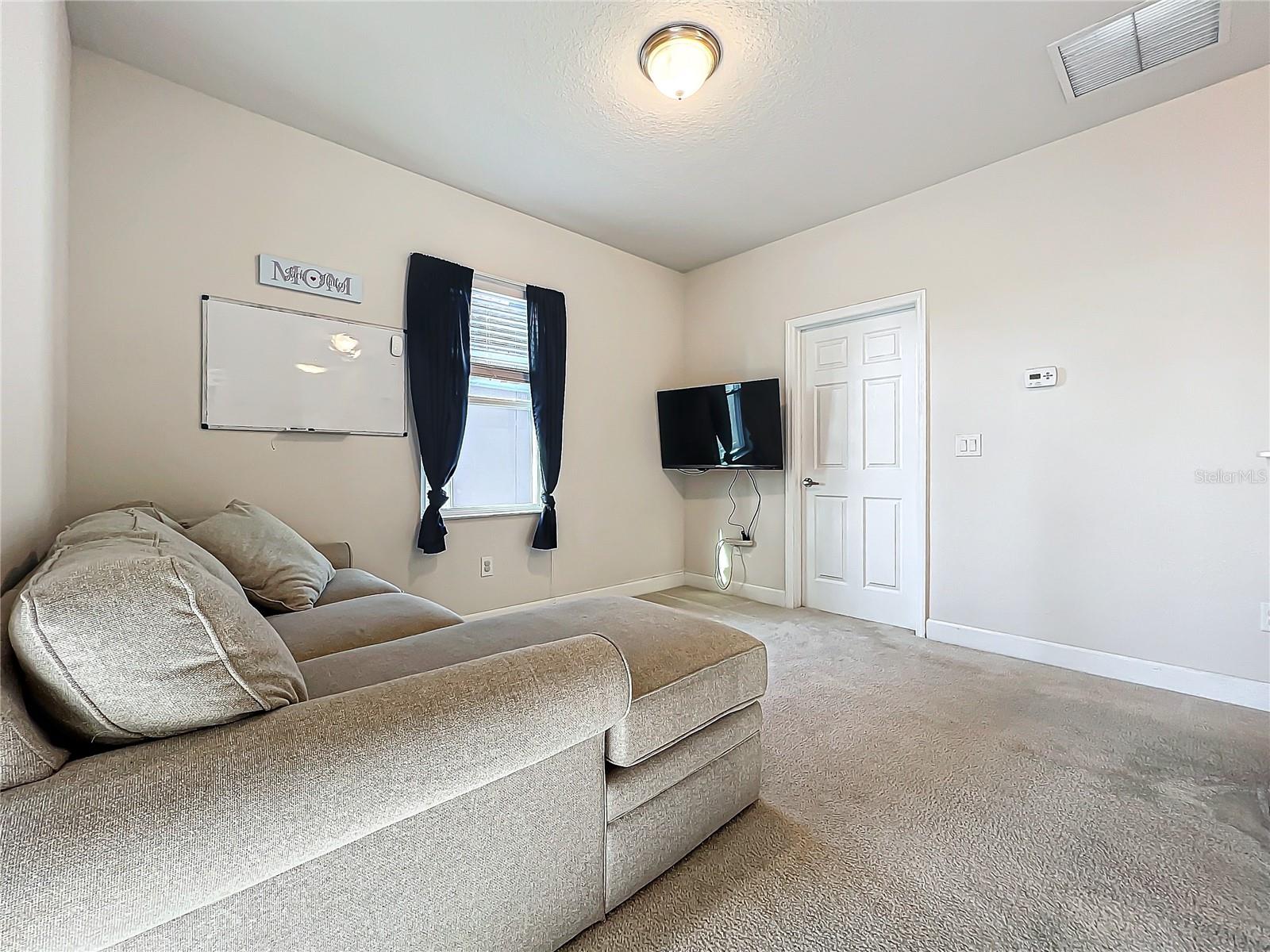 8267 NANDINA DR, SARASOTA, FL, 34240
