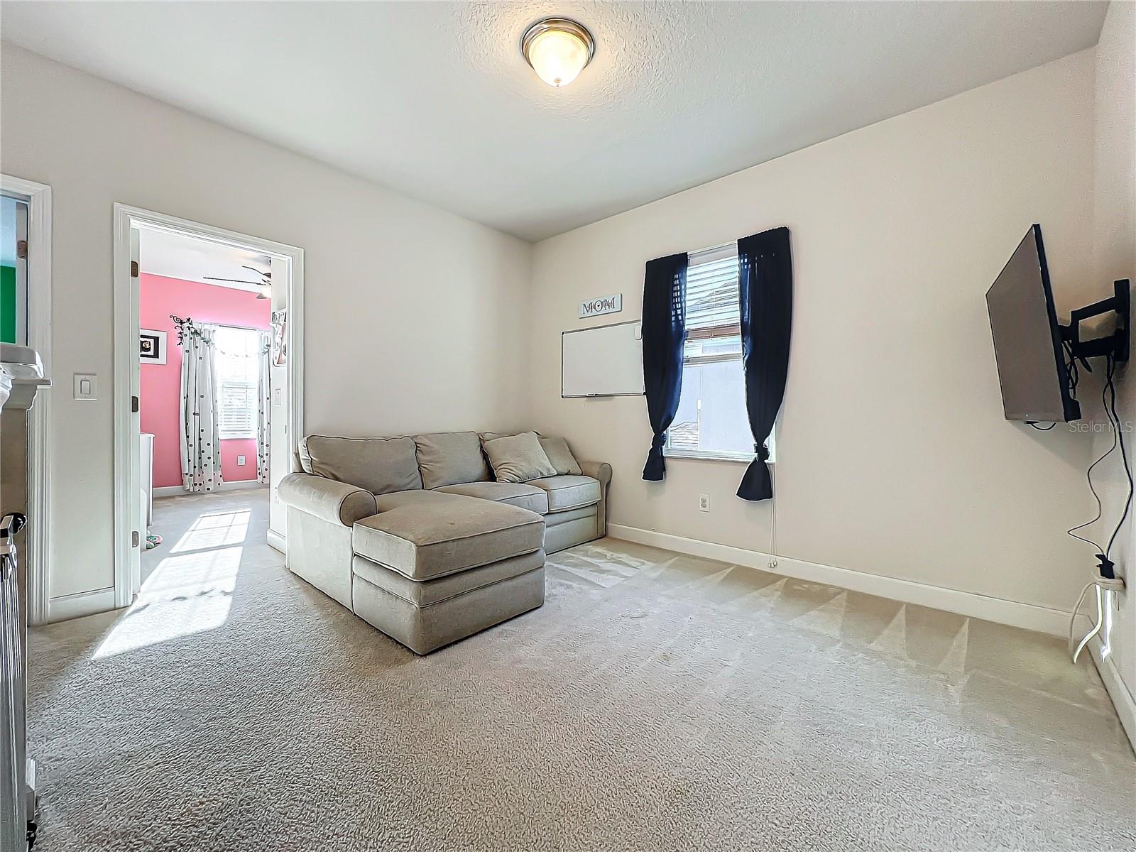 8267 NANDINA DR, SARASOTA, FL, 34240