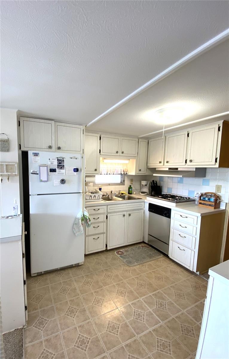 A4638649 Property Photo