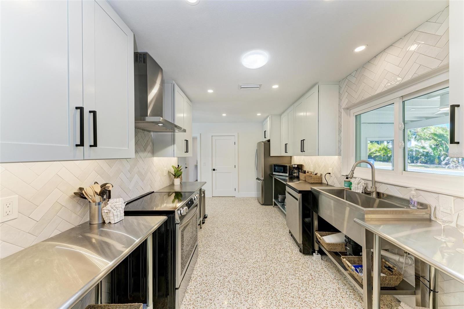 115 LOS CEDROS DR, ANNA MARIA, FL, 34216