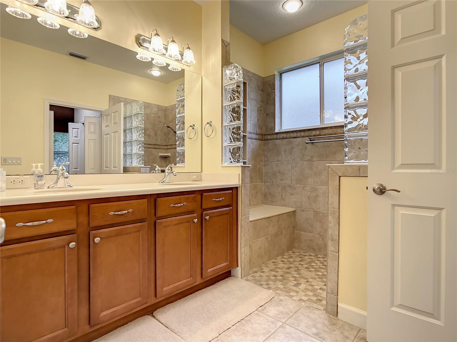 4985 RAINBOW TROUT RD, TAVARES, FL, 32778