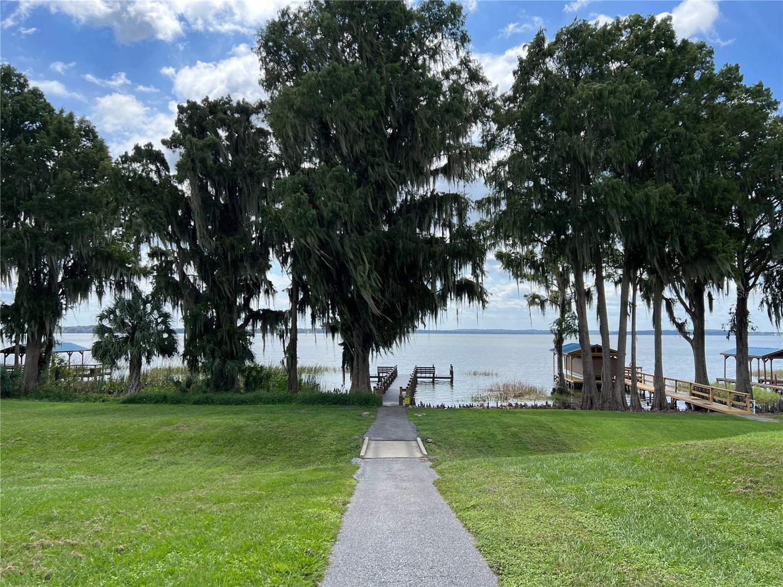 4985 RAINBOW TROUT RD, TAVARES, FL, 32778