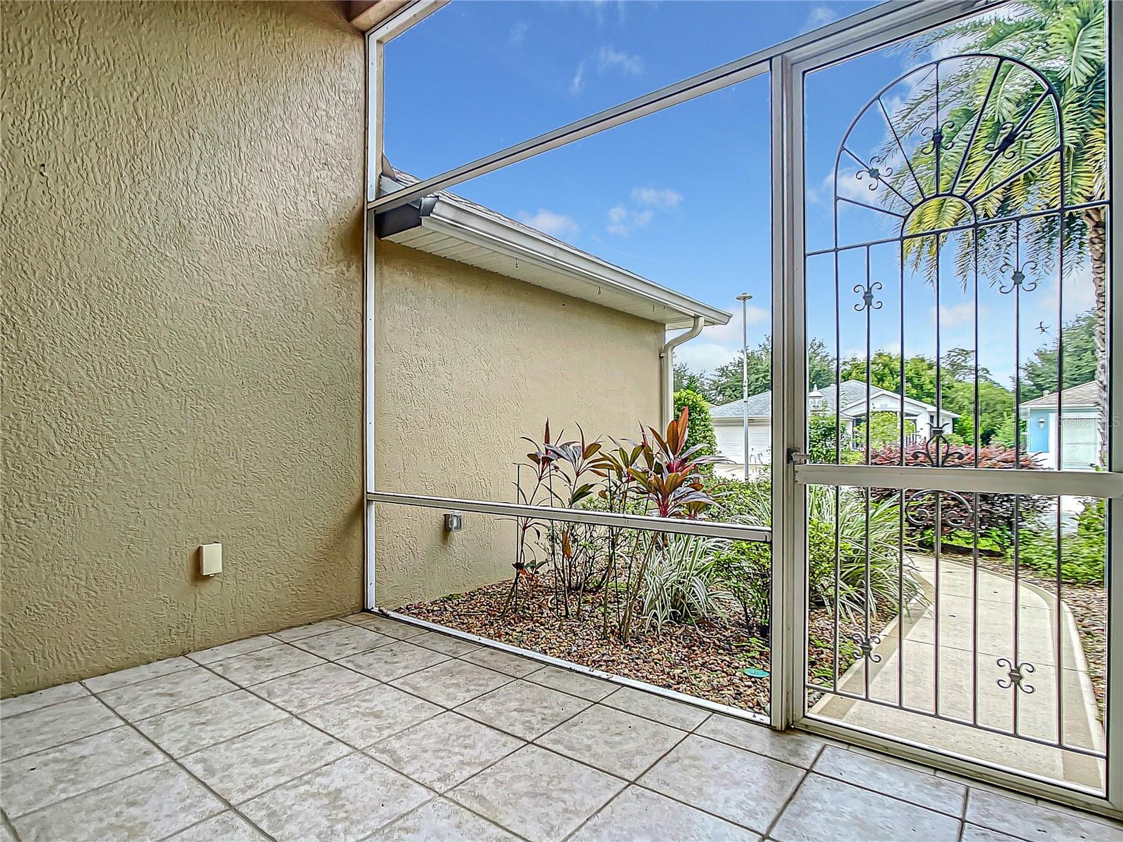 4985 RAINBOW TROUT RD, TAVARES, FL, 32778