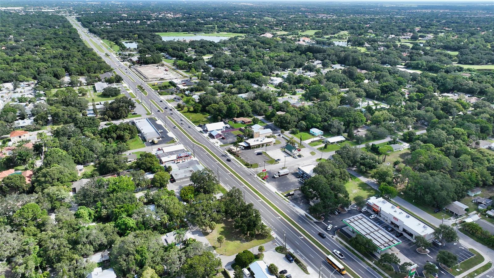 51 N TAMIAMI TRL, OSPREY, FL, 34229