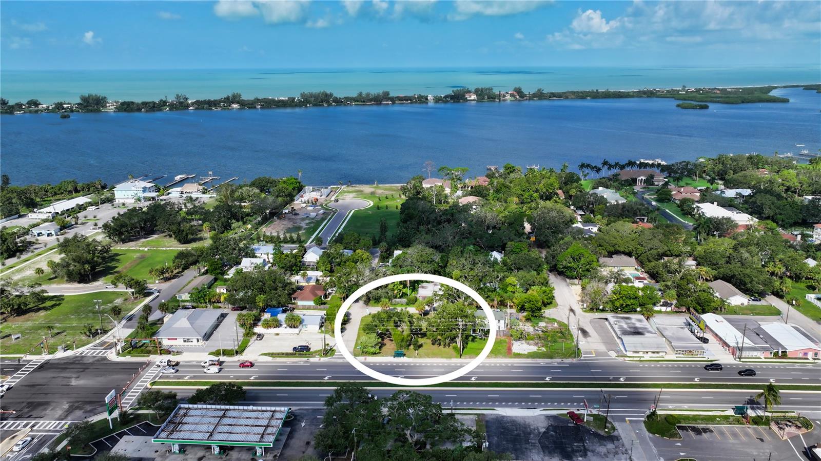 51 N TAMIAMI TRL, OSPREY, FL, 34229