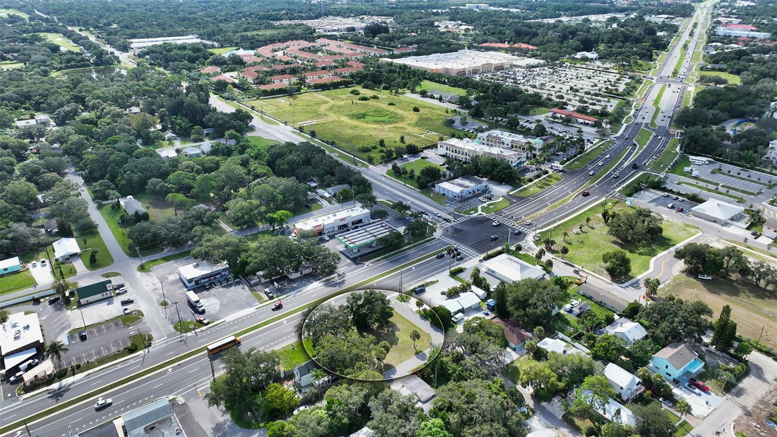51 N TAMIAMI TRL, OSPREY, FL, 34229