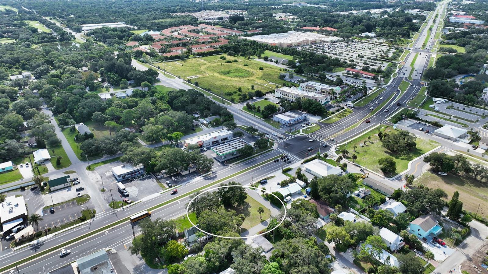 51 N TAMIAMI TRL, OSPREY, FL, 34229