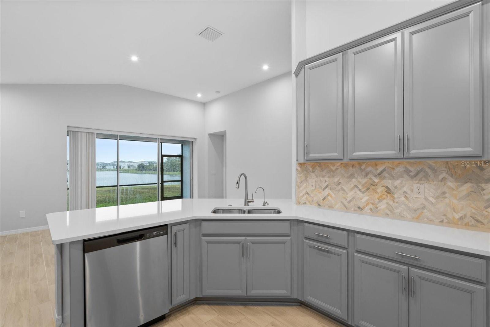 6312 LAURELCREST GLN, PALMETTO, FL, 34221