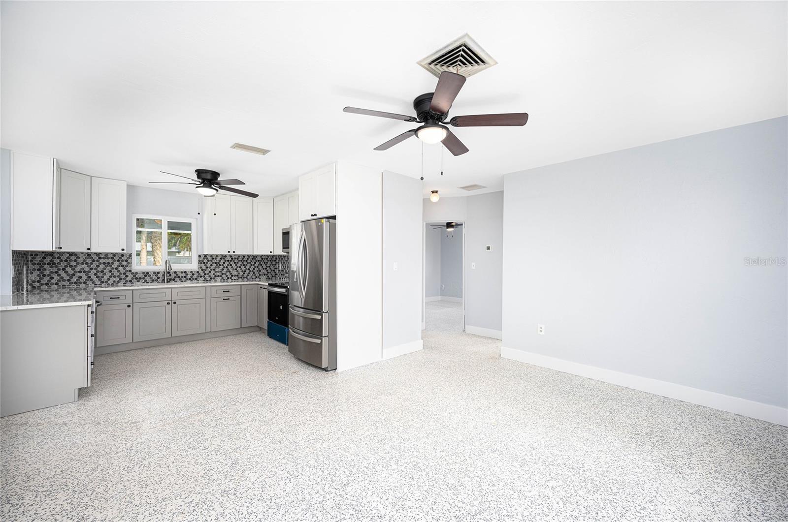 2129 INNER CASS CIR, SARASOTA, FL, 34231