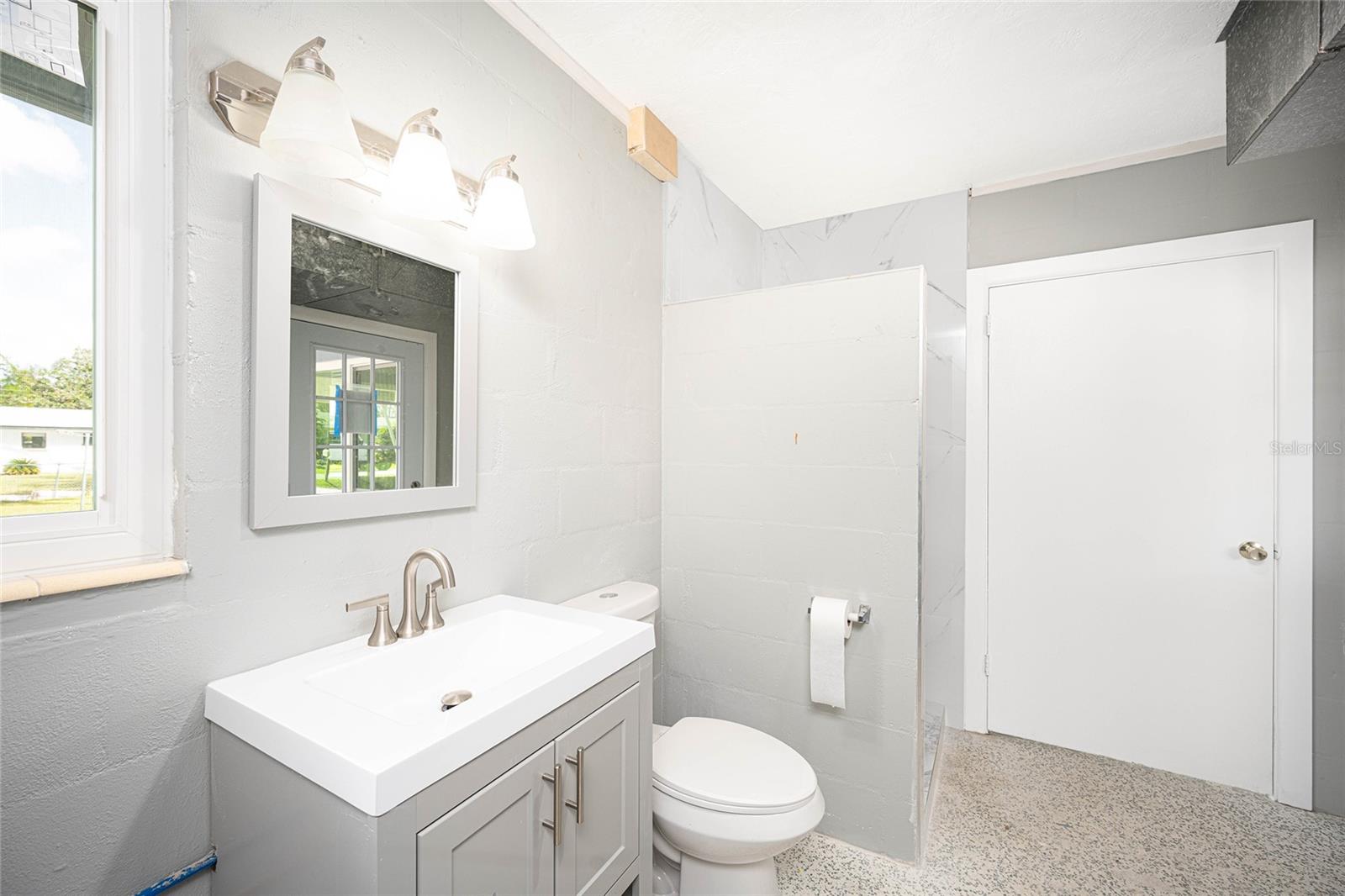 2129 INNER CASS CIR, SARASOTA, FL, 34231