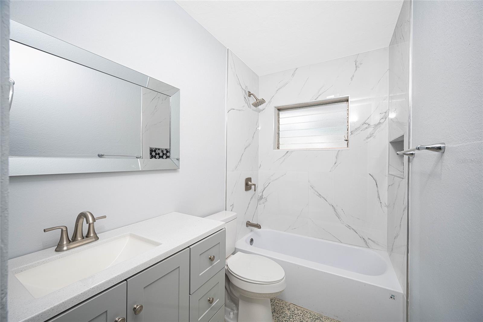 2129 INNER CASS CIR, SARASOTA, FL, 34231