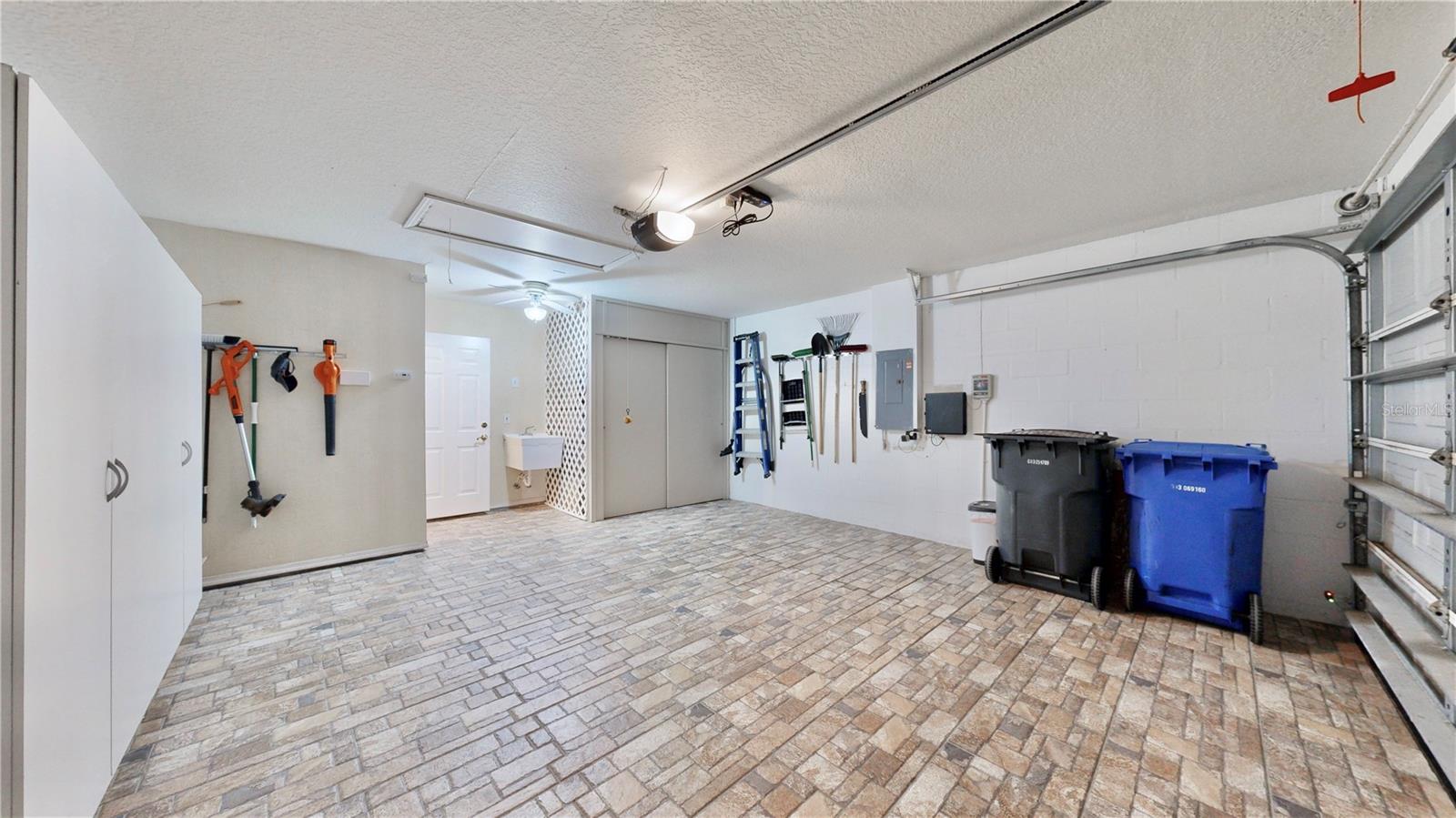 5873 MEADOWPARK PL, LITHIA, FL, 33547