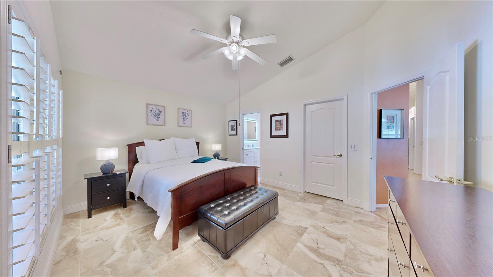 5873 MEADOWPARK PL, LITHIA, FL, 33547