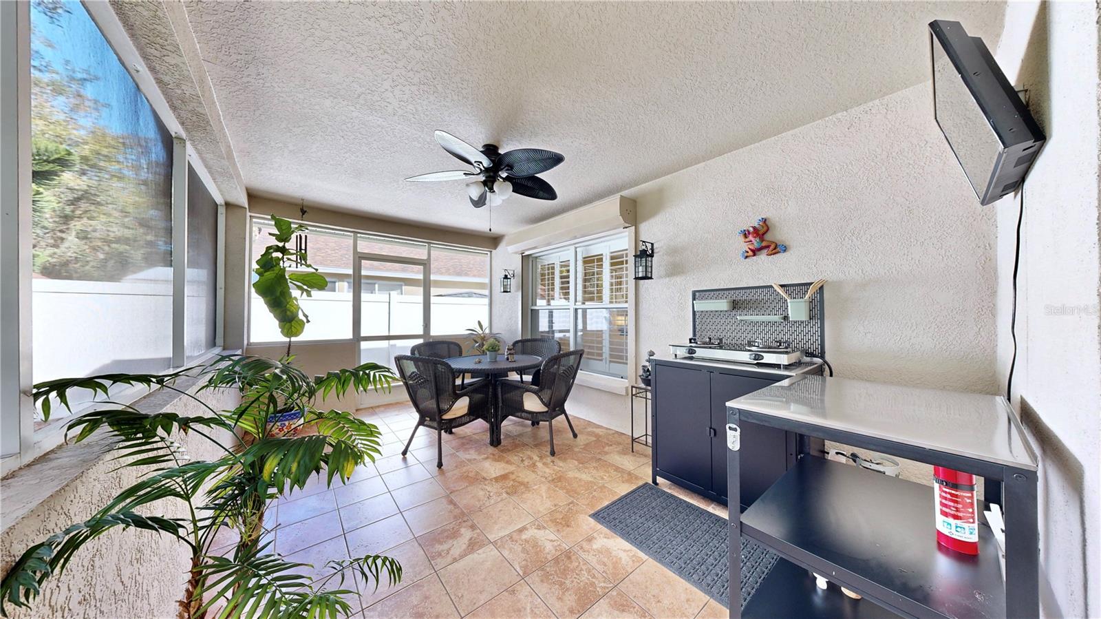 5873 MEADOWPARK PL, LITHIA, FL, 33547