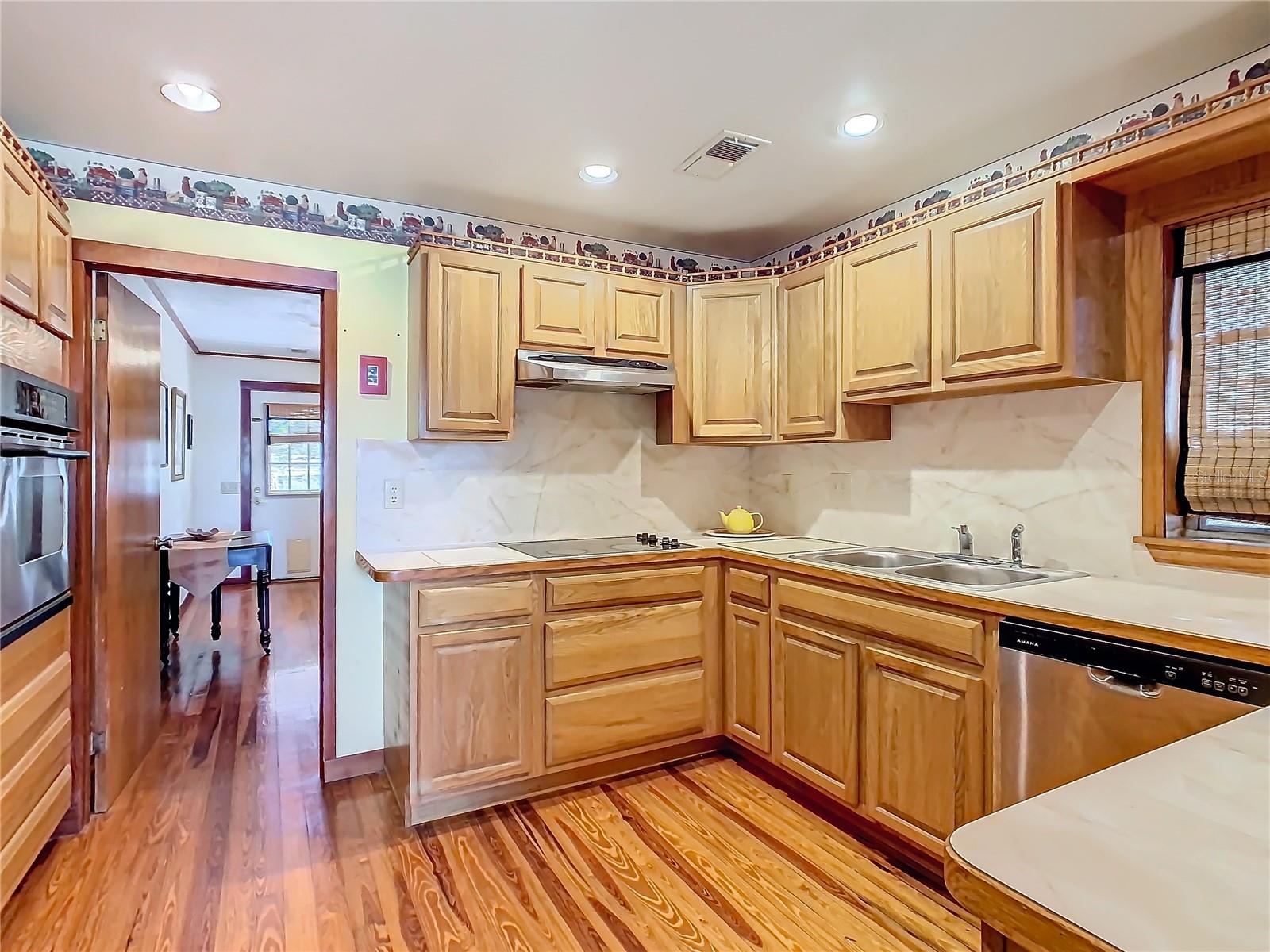 1107 SAINT ANNE SHRINE RD, LAKE WALES, FL, 33898