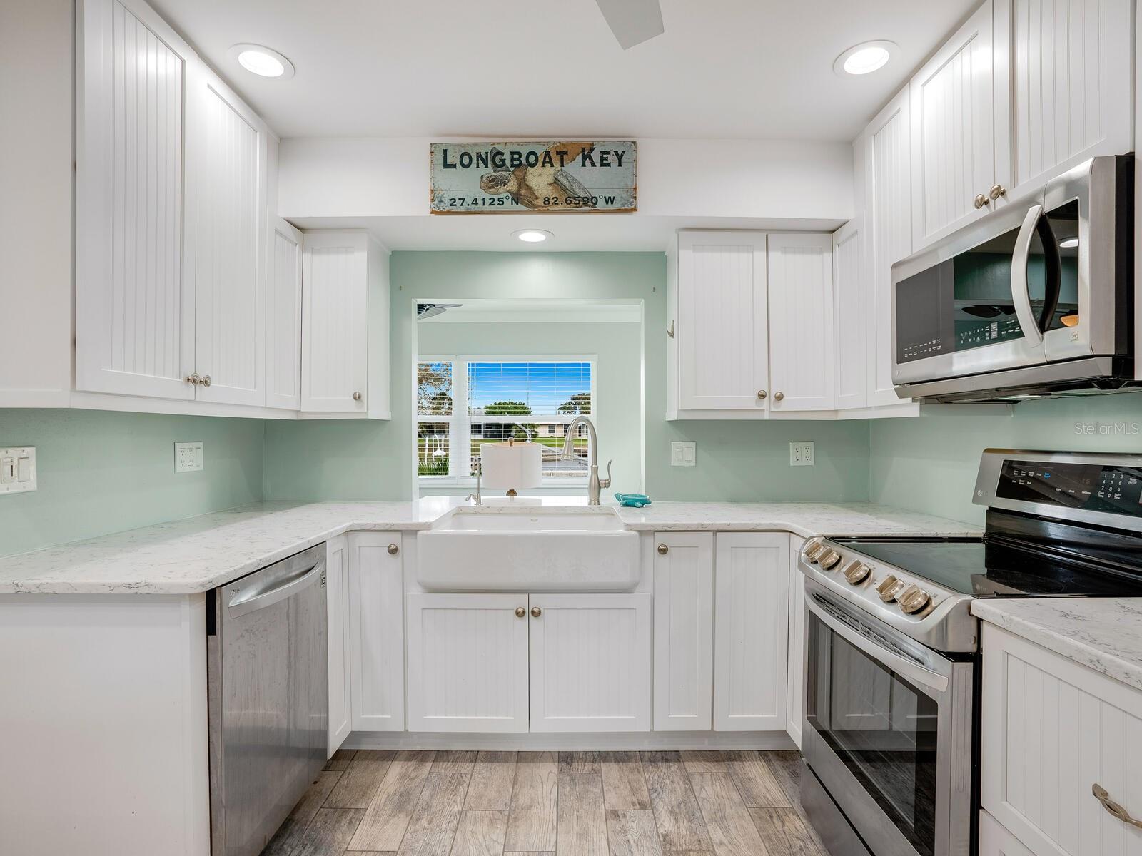 5303 CORAL BLVD, BRADENTON, FL, 34210