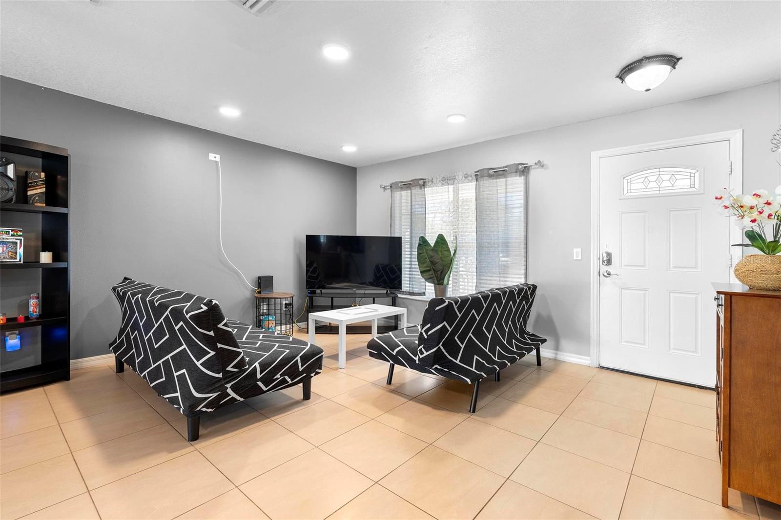 16 NANCY LEE AVE, ORLANDO, FL, 32807