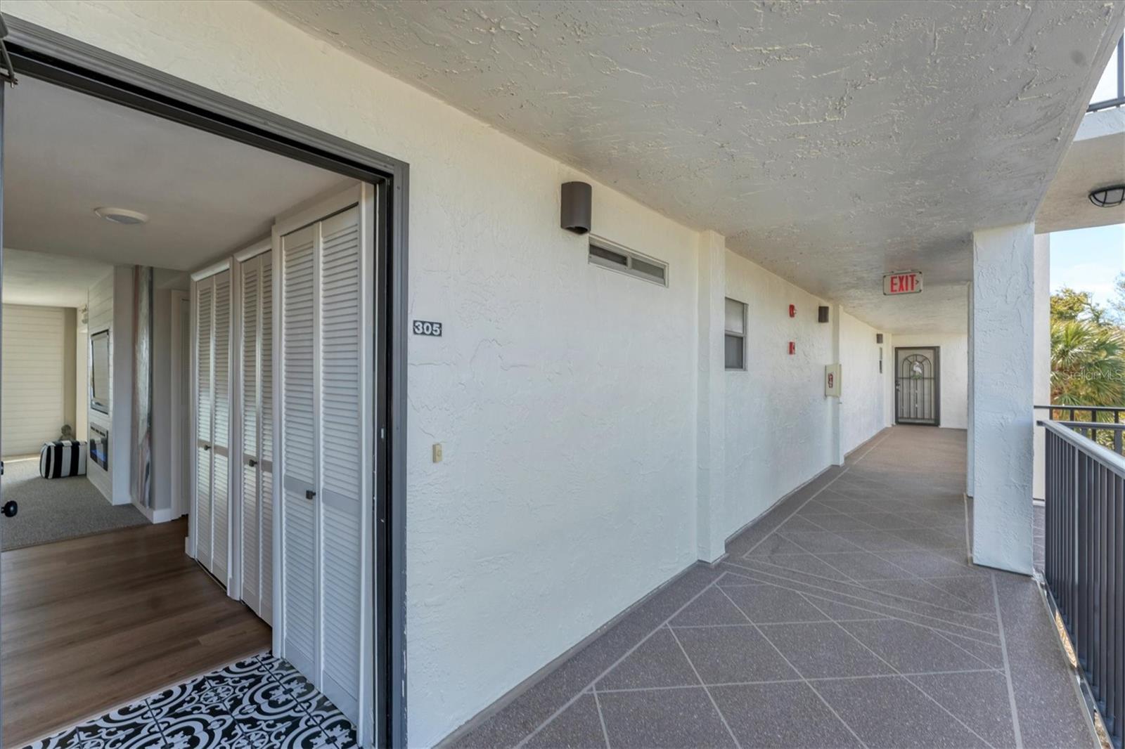 4500 GULF OF MEXICO DR #305, LONGBOAT KEY, FL, 34228