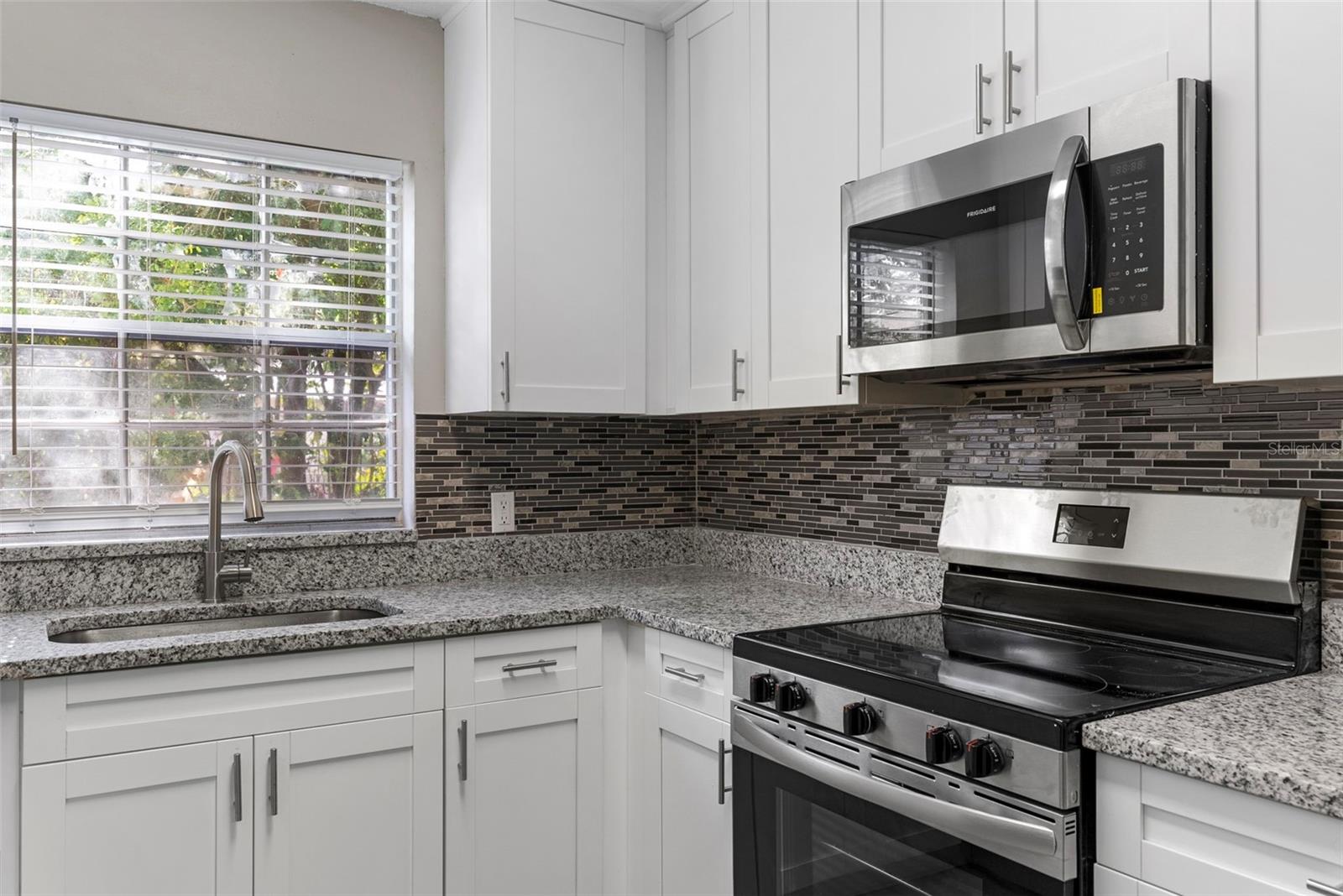 815 N HENDRY AVE, FORT MEADE, FL, 33841