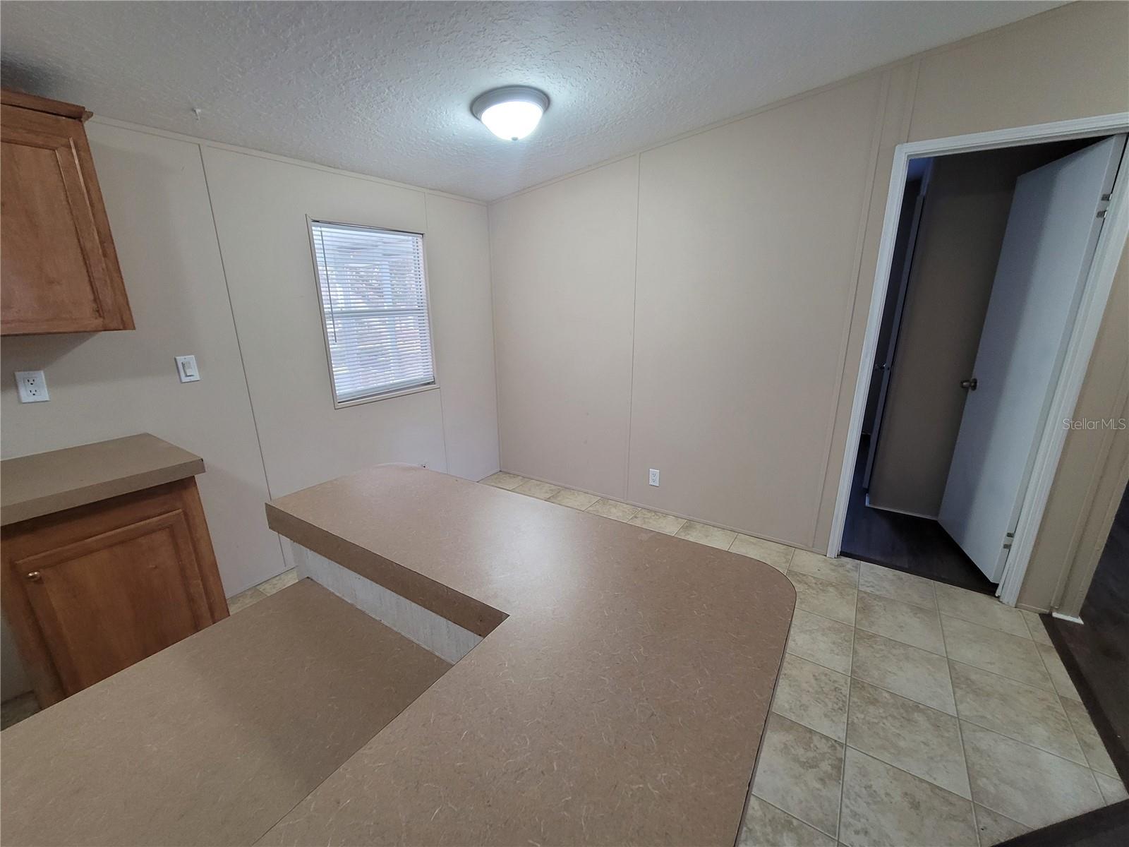 431 HAL COLDING RD, LITHIA, FL, 33547
