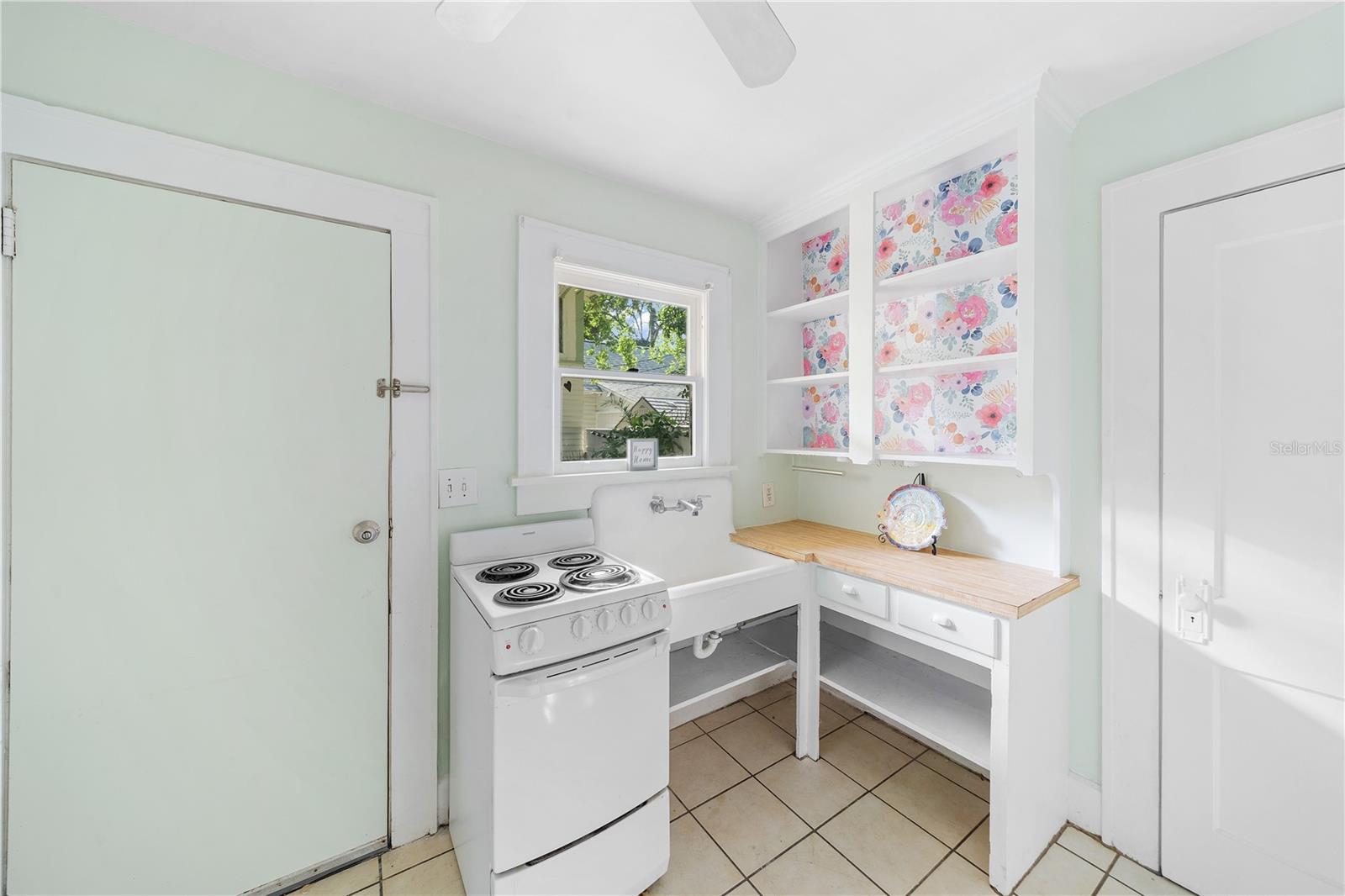 708 GROVE ST N #2, ST PETERSBURG, FL, 33701