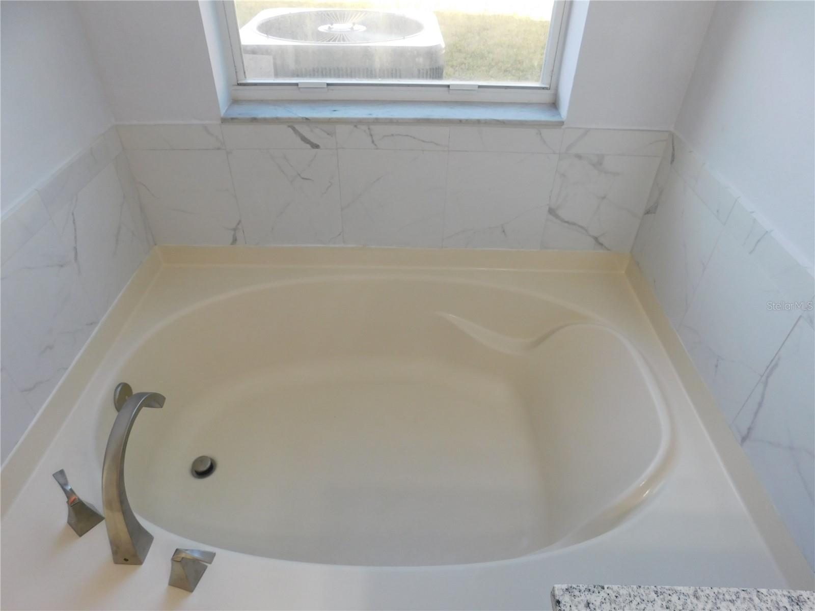11016 HOLLY CONE DR, RIVERVIEW, FL, 33569