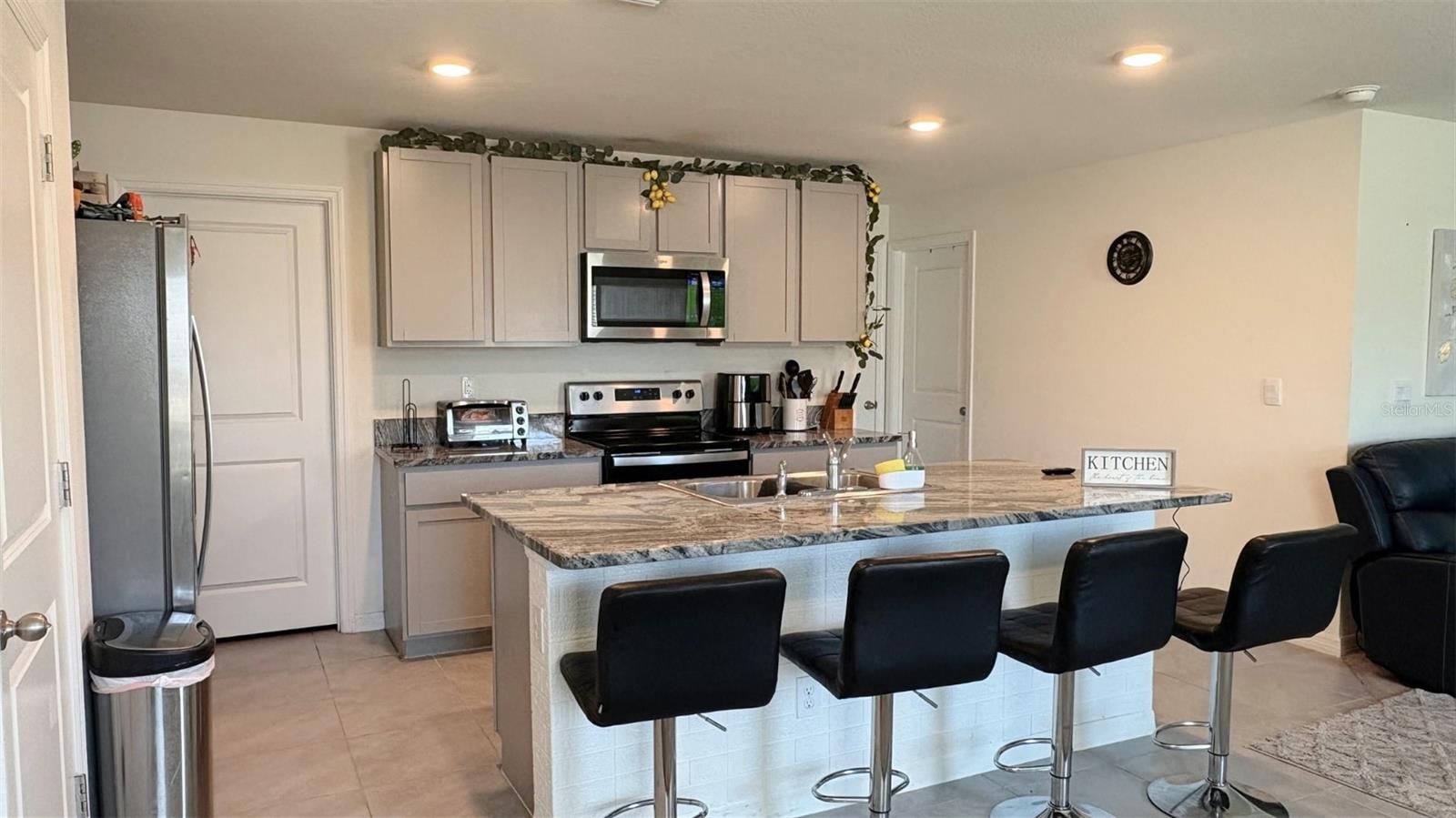 7530 BROAD POINTE DR, ZEPHYRHILLS, FL, 33540