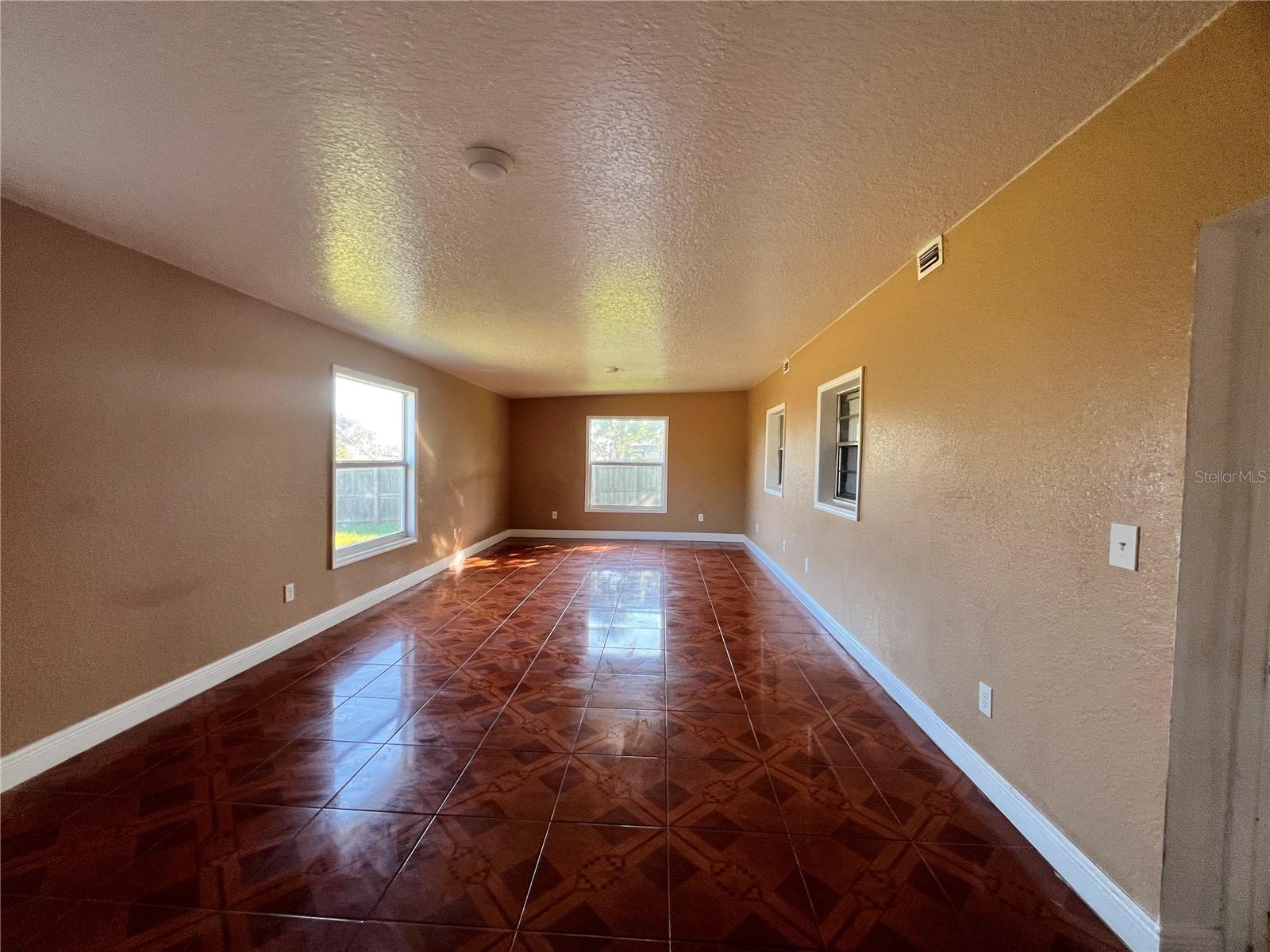 1401 MANOR CT, KISSIMMEE, FL, 34741