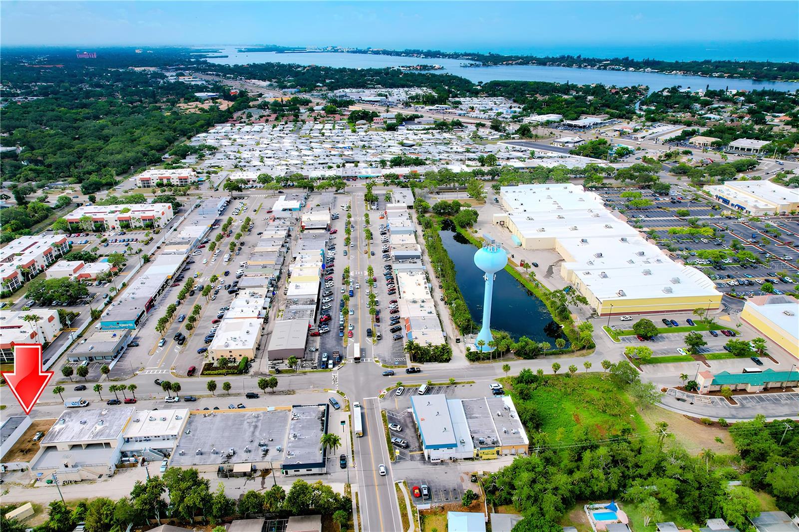 2721 MALL DR #B, SARASOTA, FL, 34231