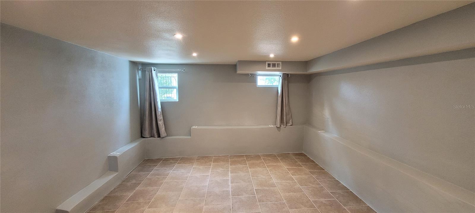 499 E MINNEHAHA AVE, CLERMONT, FL, 34711