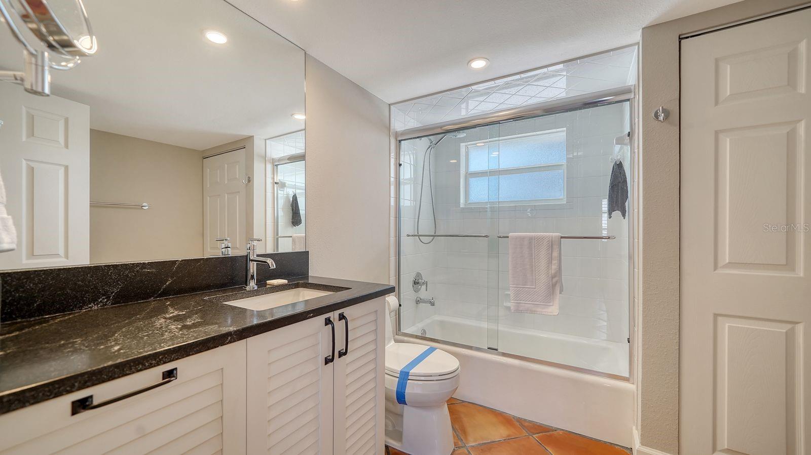 800 BENJAMIN FRANKLIN DR #406, SARASOTA, FL, 34236